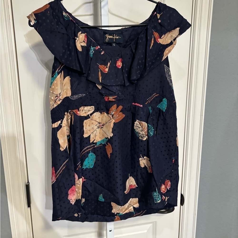 Yumi Kim Navy Floral Top Size Small